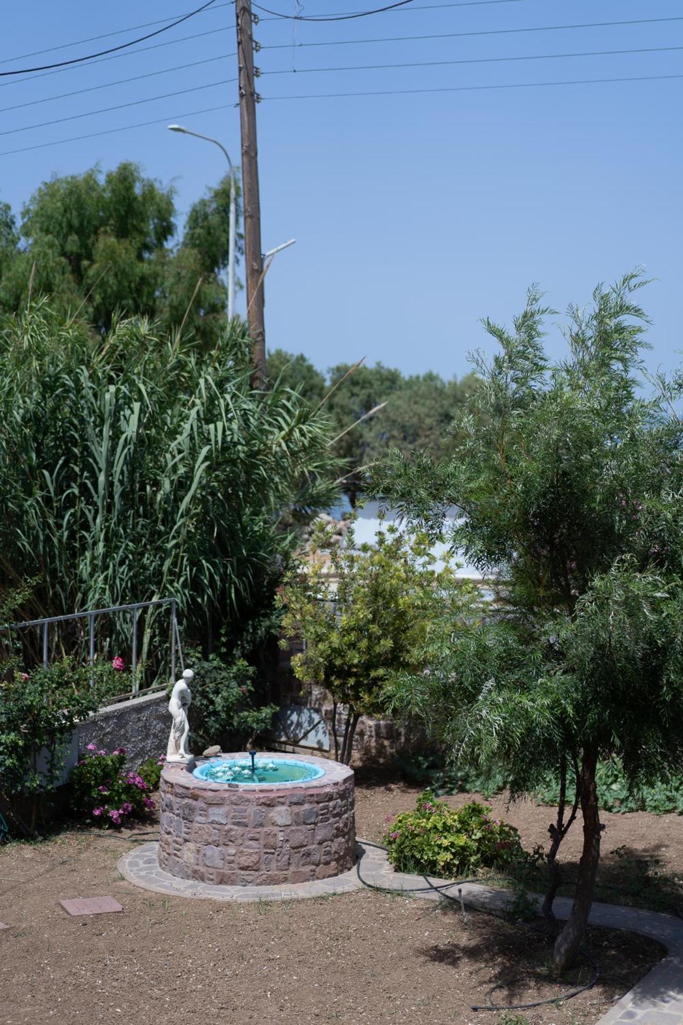 3-br Sea View With Garden In * Mytilene