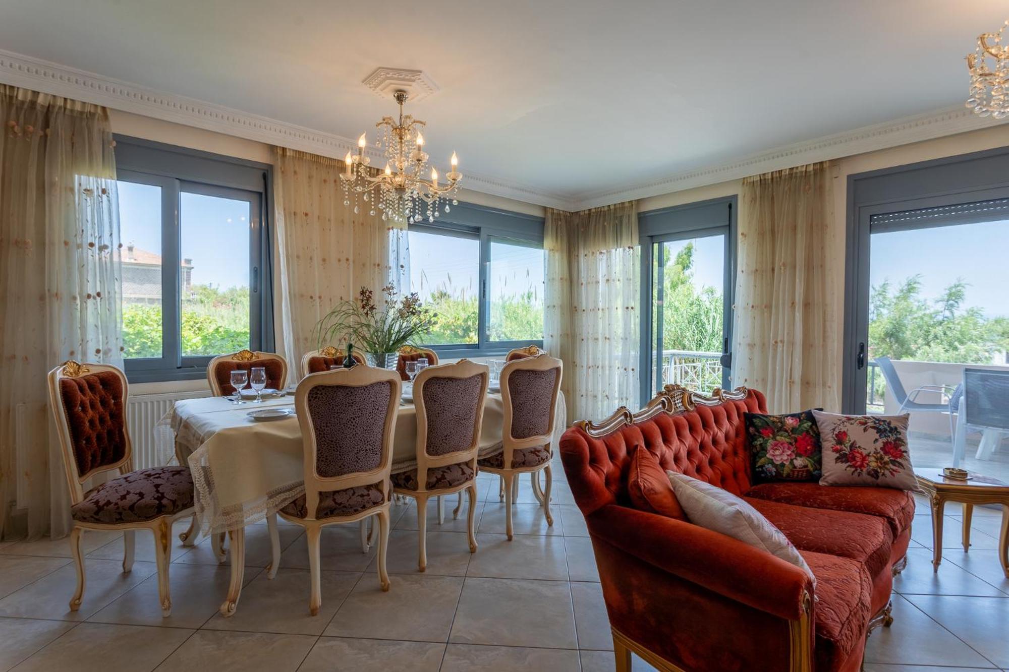 Villa 3-br Sea View With Garden In Mytilene