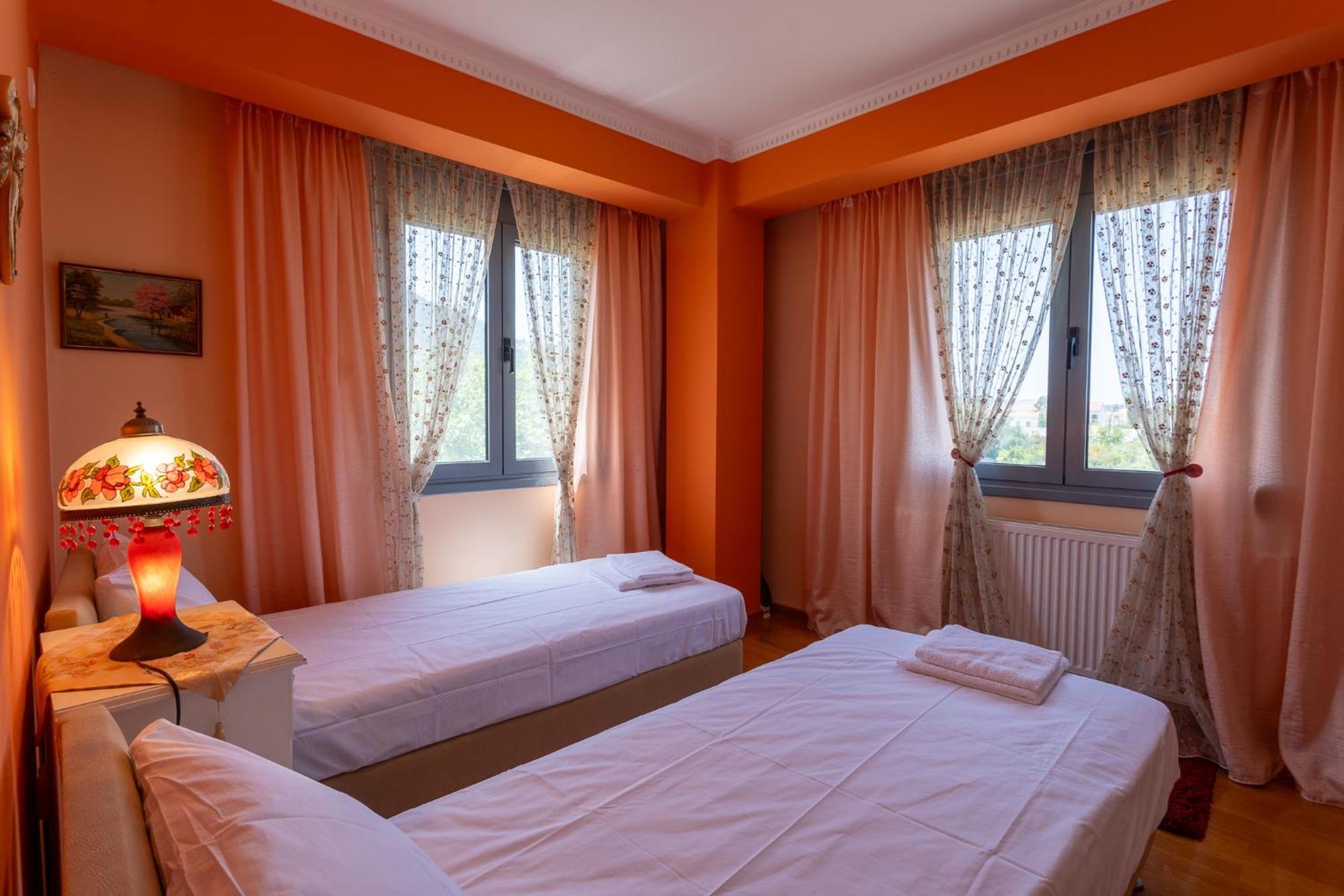 3-br Sea View With Garden In * Mytilene