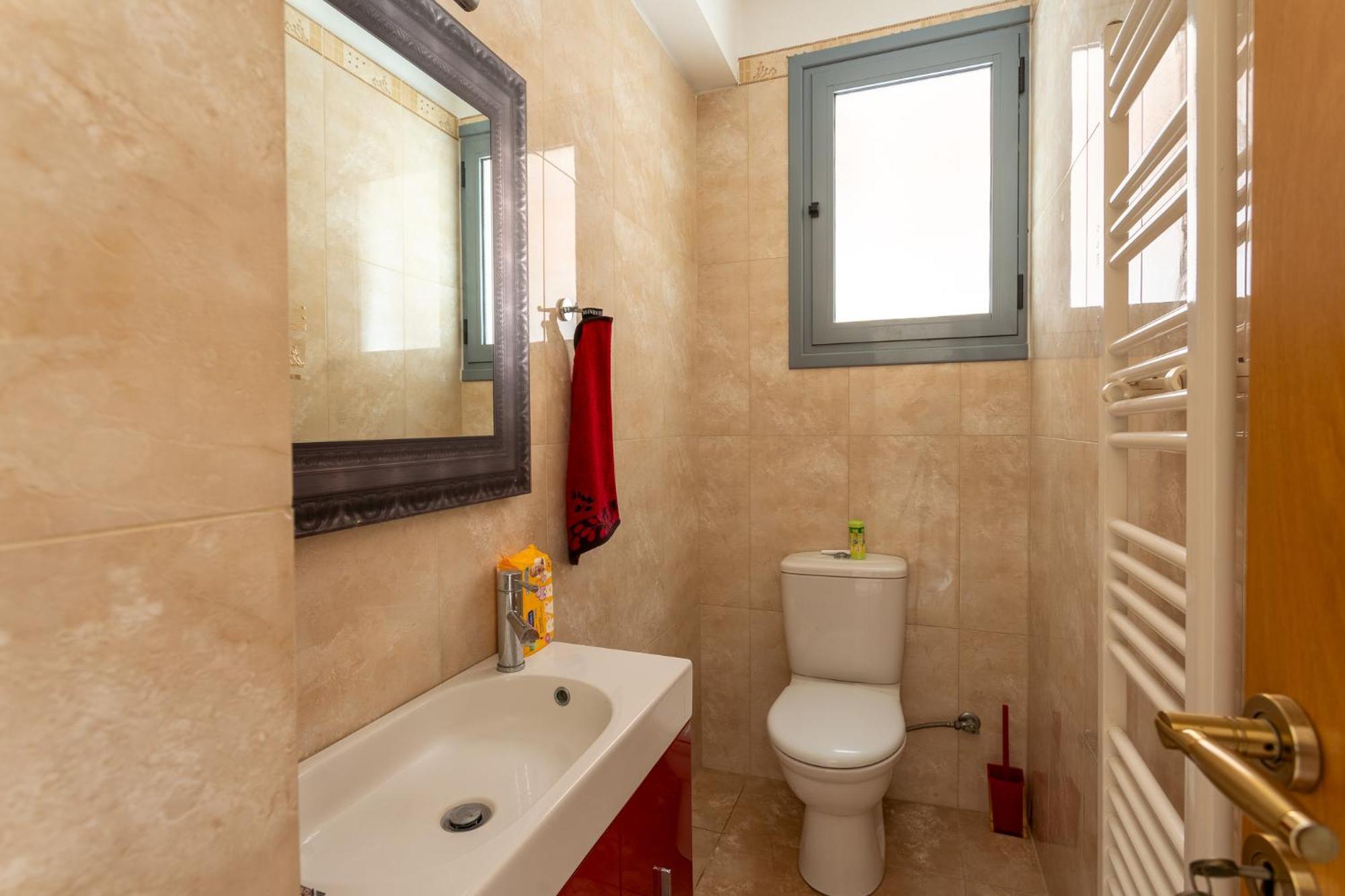 Villa 3-br Sea View With Garden In Mytilene